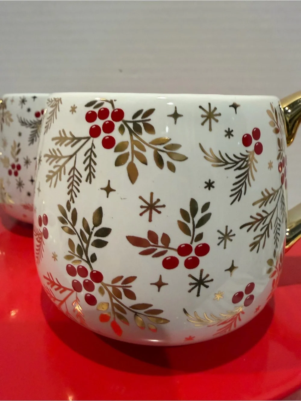 Harry And David Christmas Tea Pot And 2 Matching Cups Red & gold